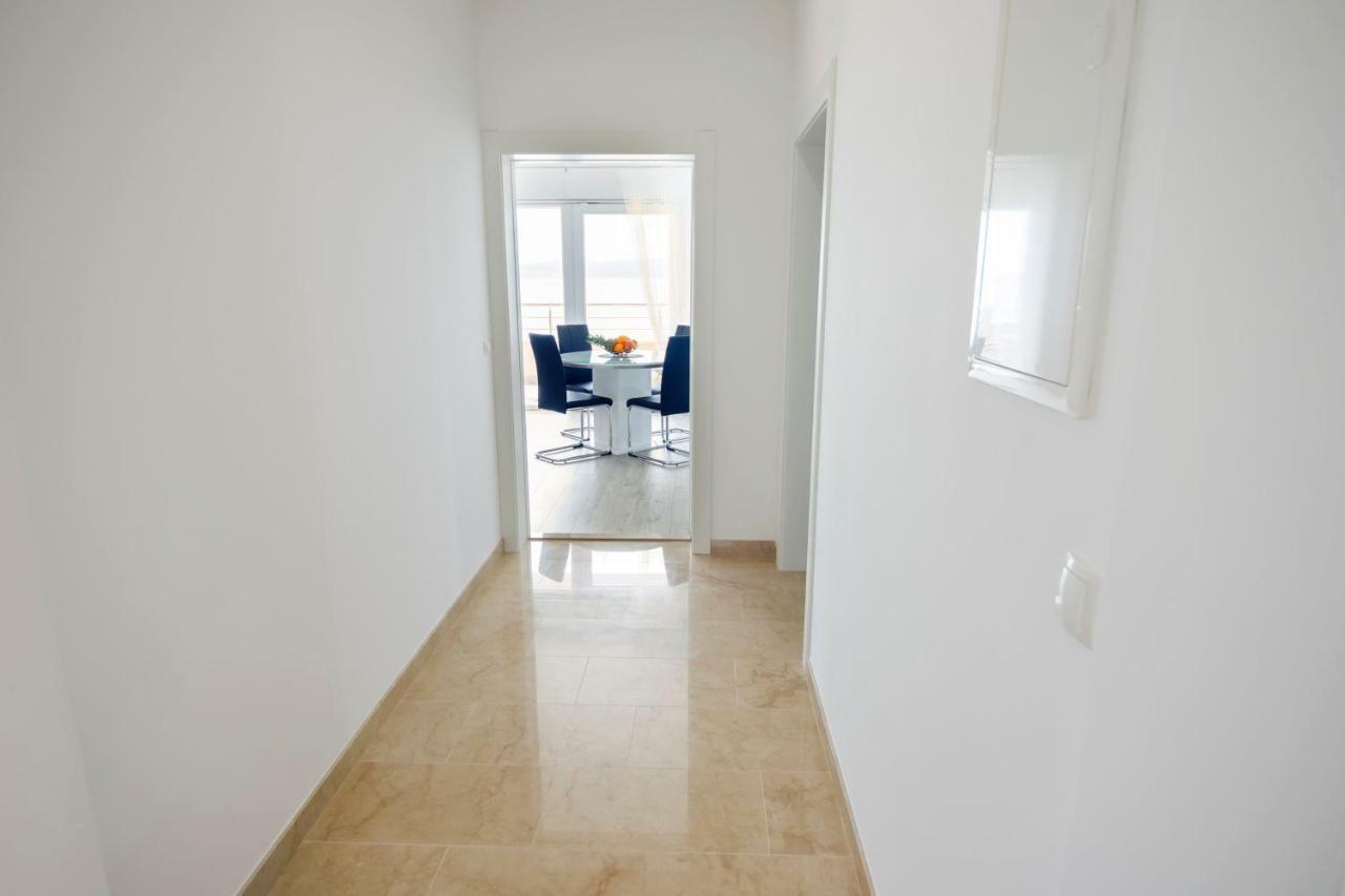 Apartmani Ticinovic Omiš Exterior foto