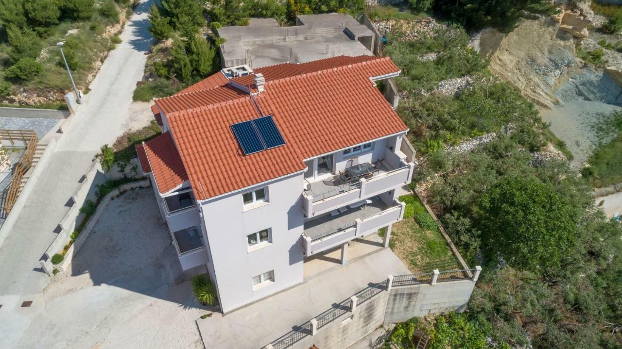 Apartmani Ticinovic Omiš Exterior foto