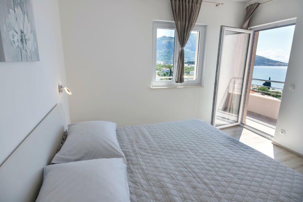 Apartmani Ticinovic Omiš Exterior foto